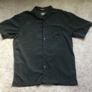 Men’s black Quiksilver Waterman button up large